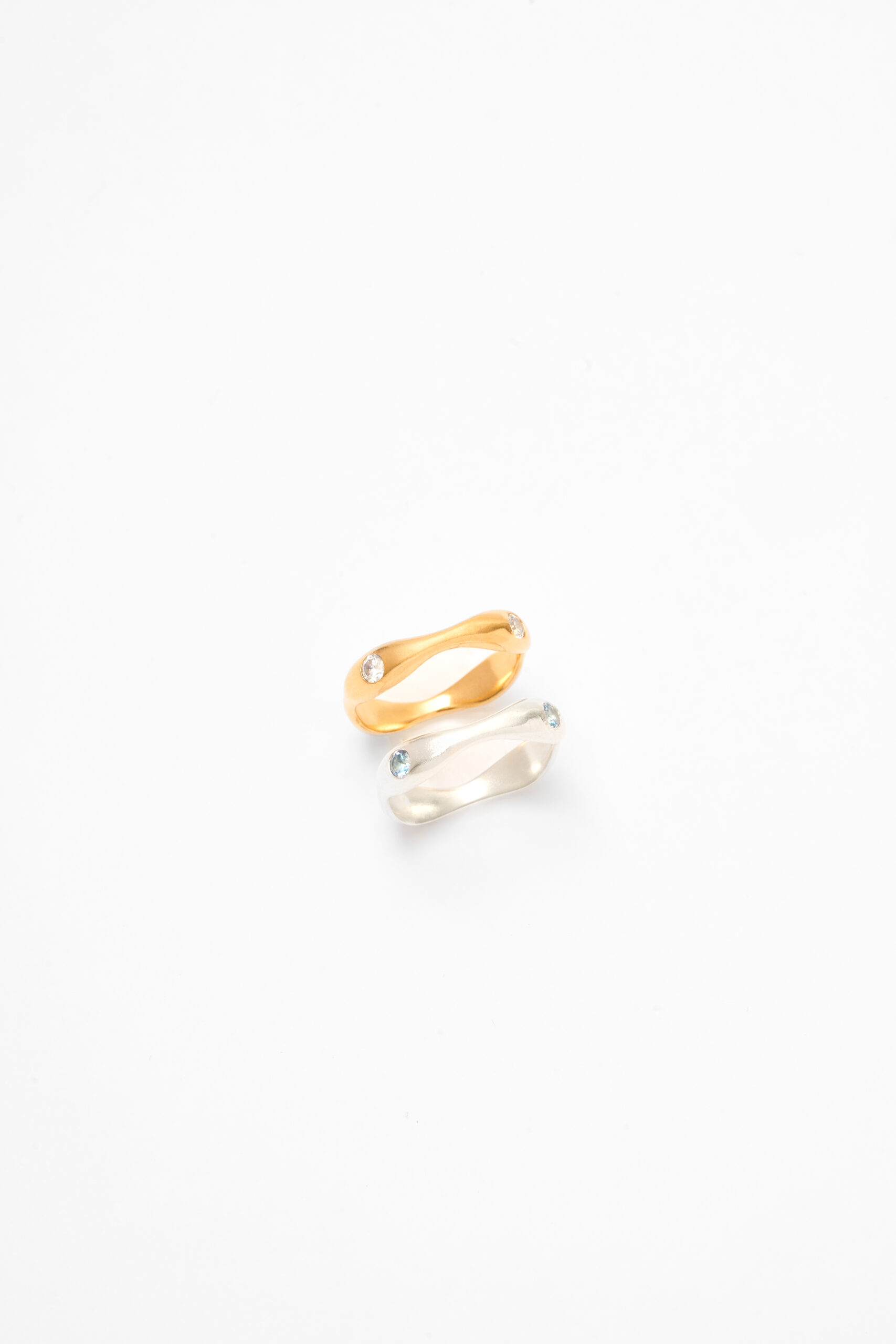 Anillo con Cristales Marea Plata