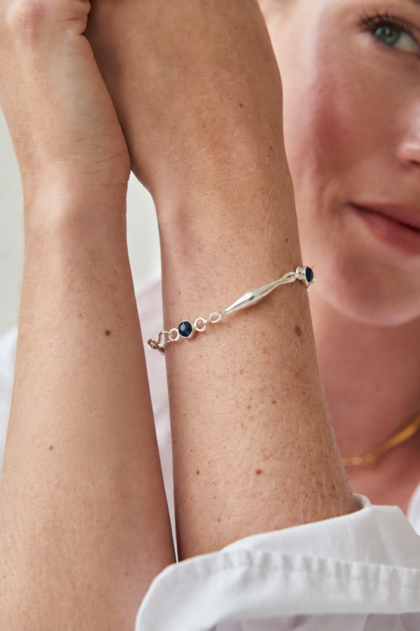 Pulsera Nexo con Piedra Lapislázuli